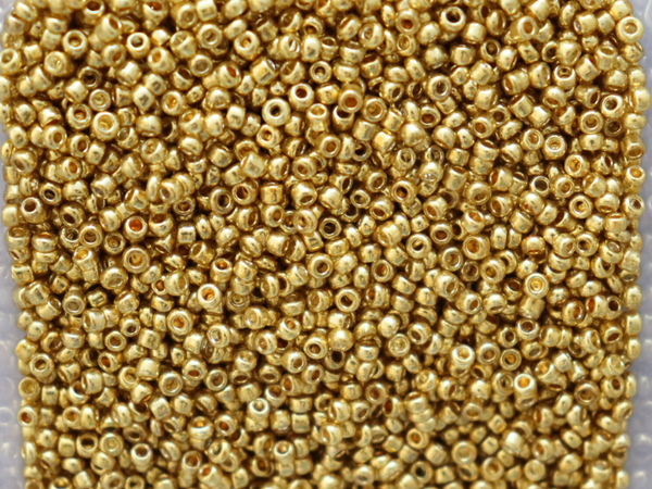 10g Seedbeads ca 2,5mm gold plated #7357