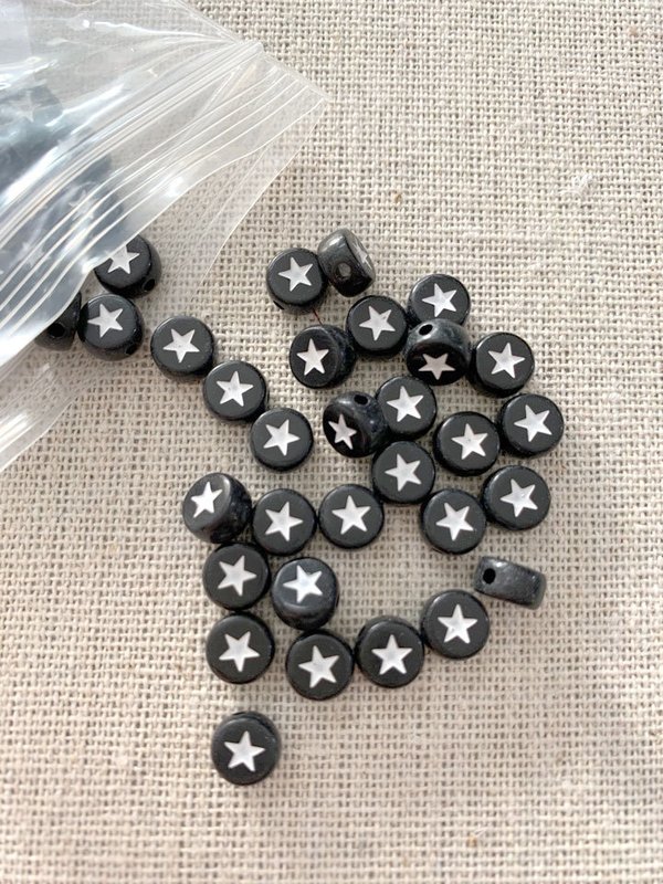 Sterne Perlen 7mm Acryl schwarz/weiß  #6922
