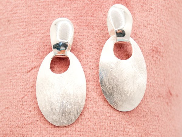 1 Paar Ohrstecker ovales Design hängend aus 925 Silber